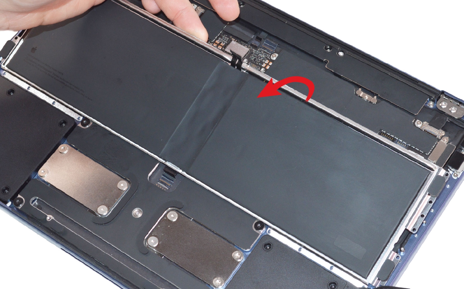 Comment changer la batterie sur Macbook Neo 13 pouces photo 3