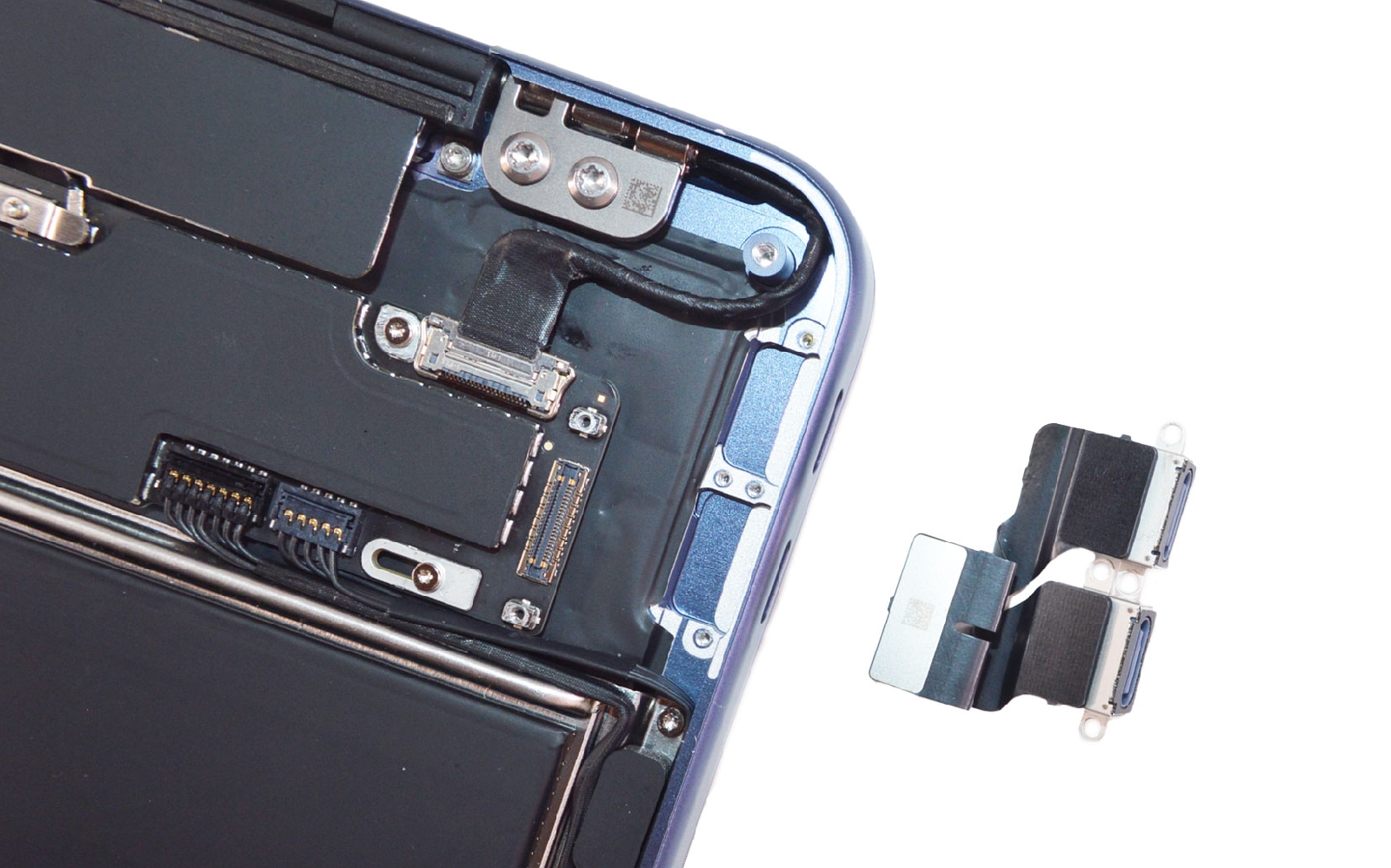 Comment changer les ports de charge USB-C sur Macbook Neo 13 pouces photo 3