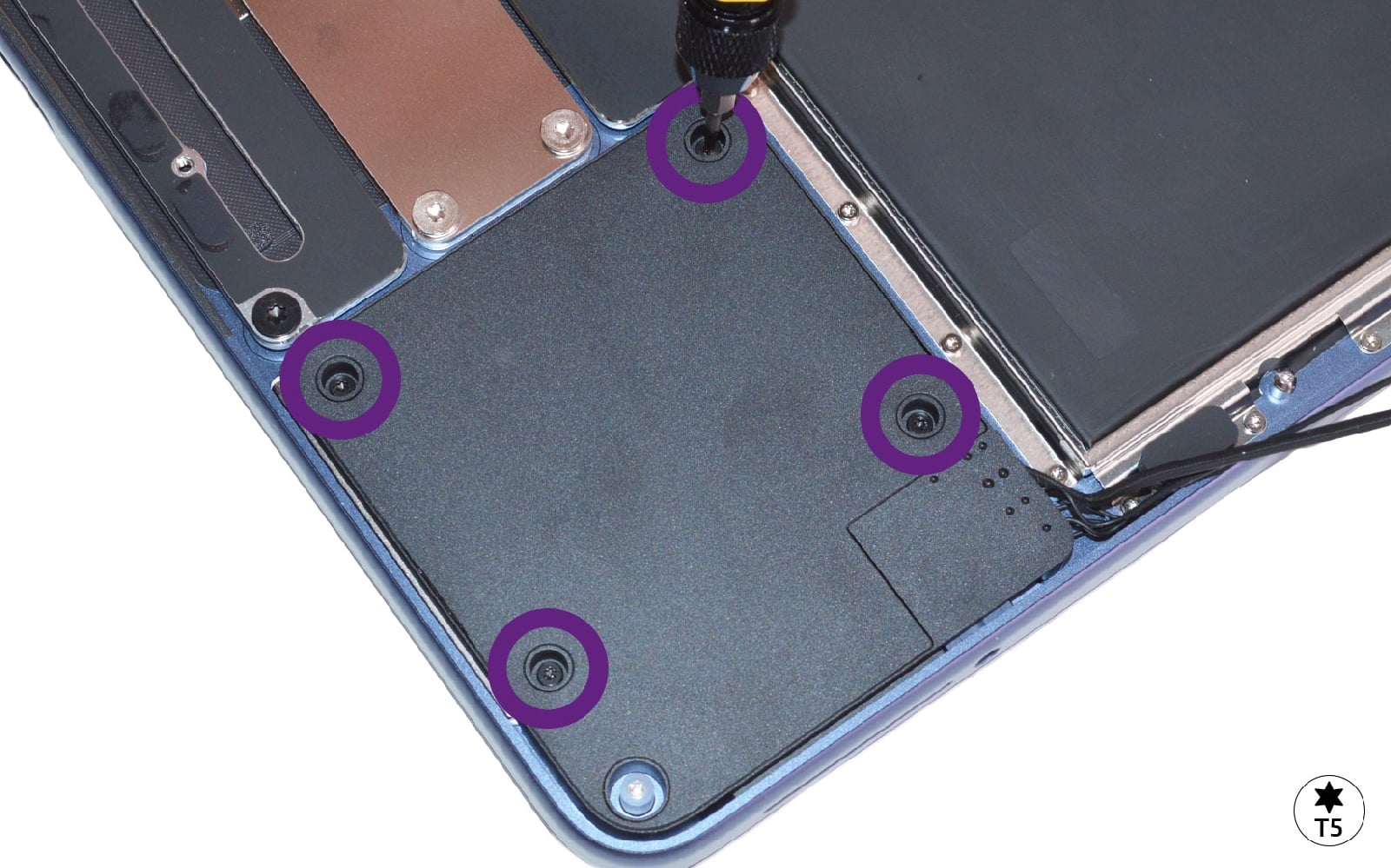 Comment changer les haut-parleurs et la prise jack sur Macbook Neo 13 pouces photo 1