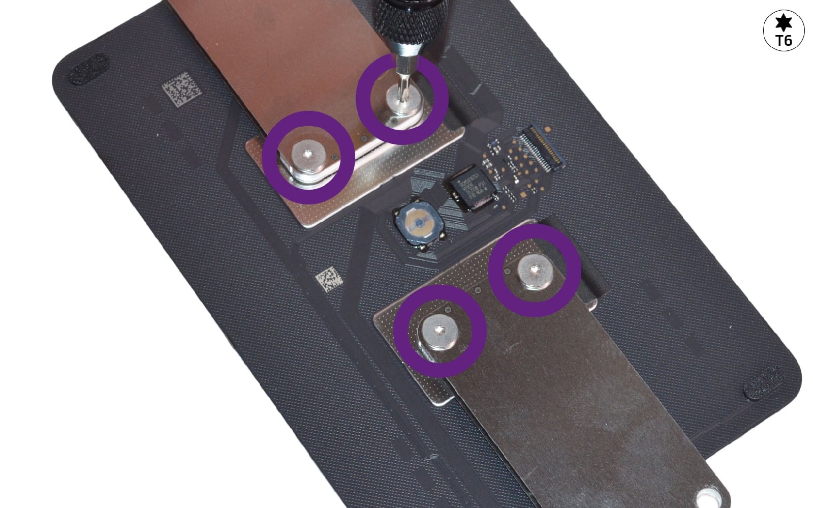 Comment changer le trackpad sur Macbook Neo 13 pouces photo 3