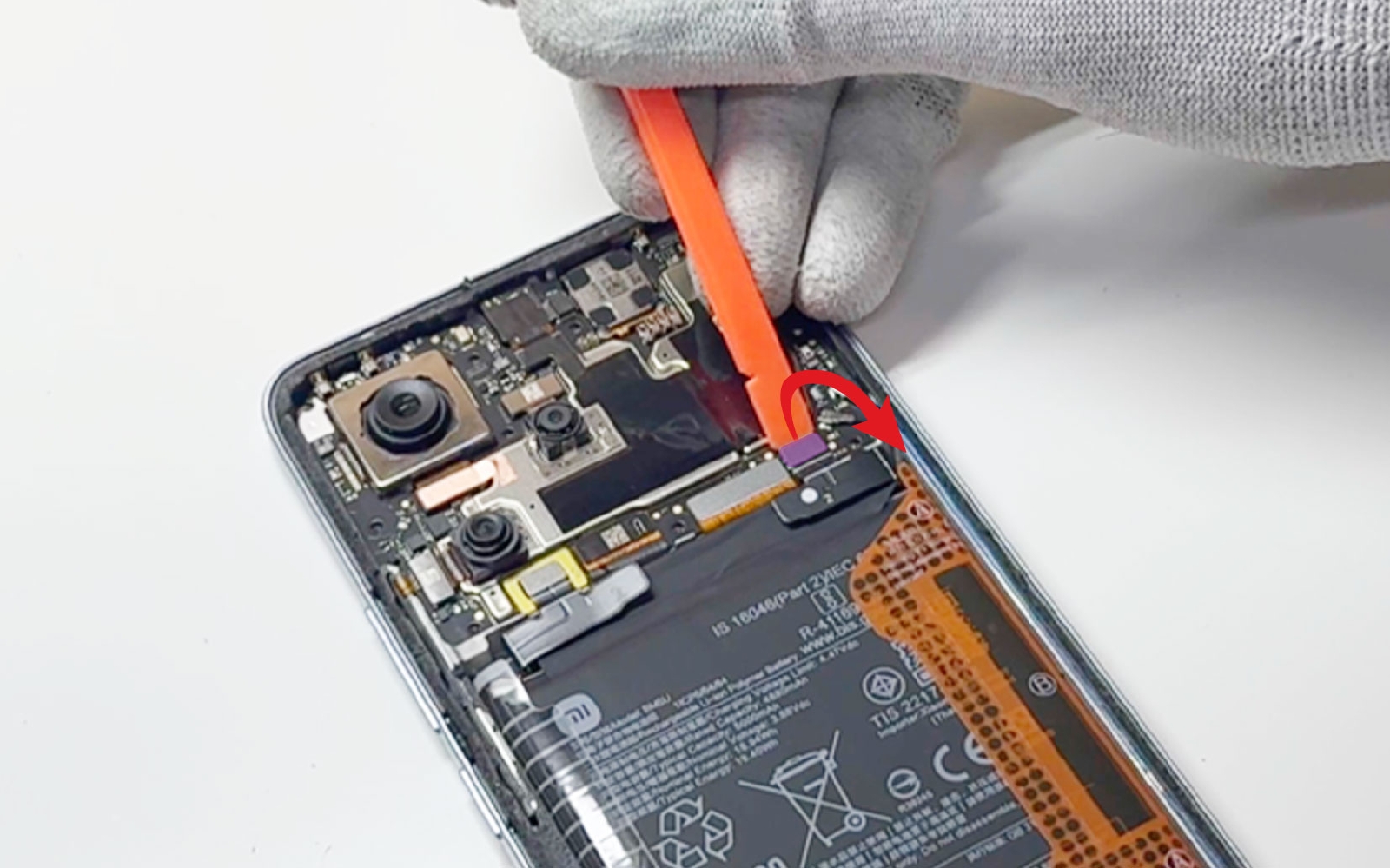 Comment changer la batterie sur Redmi Note 13 Pro+ photo 1