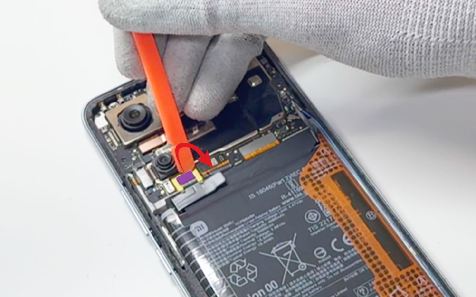 Comment changer la batterie sur Redmi Note 13 Pro+ photo 2