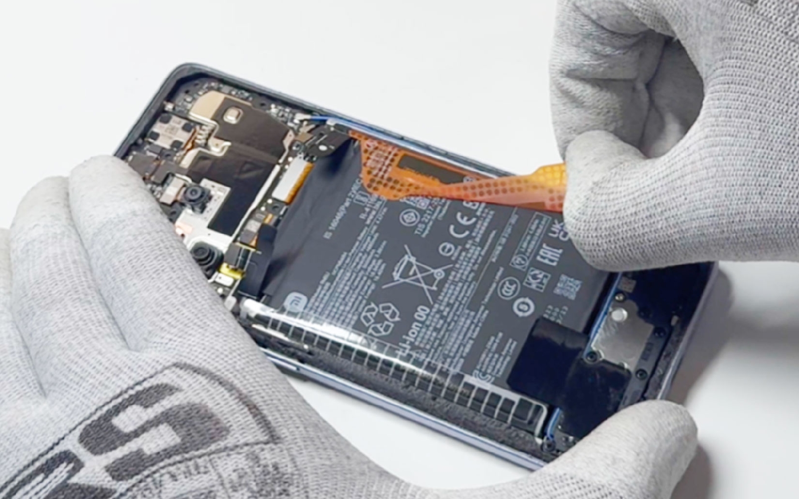 Comment changer la batterie sur Redmi Note 13 Pro+ photo 1