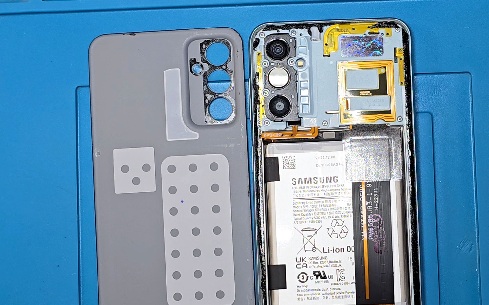 Comment changer le connecteur de charge sur Galaxy M23 photo 2