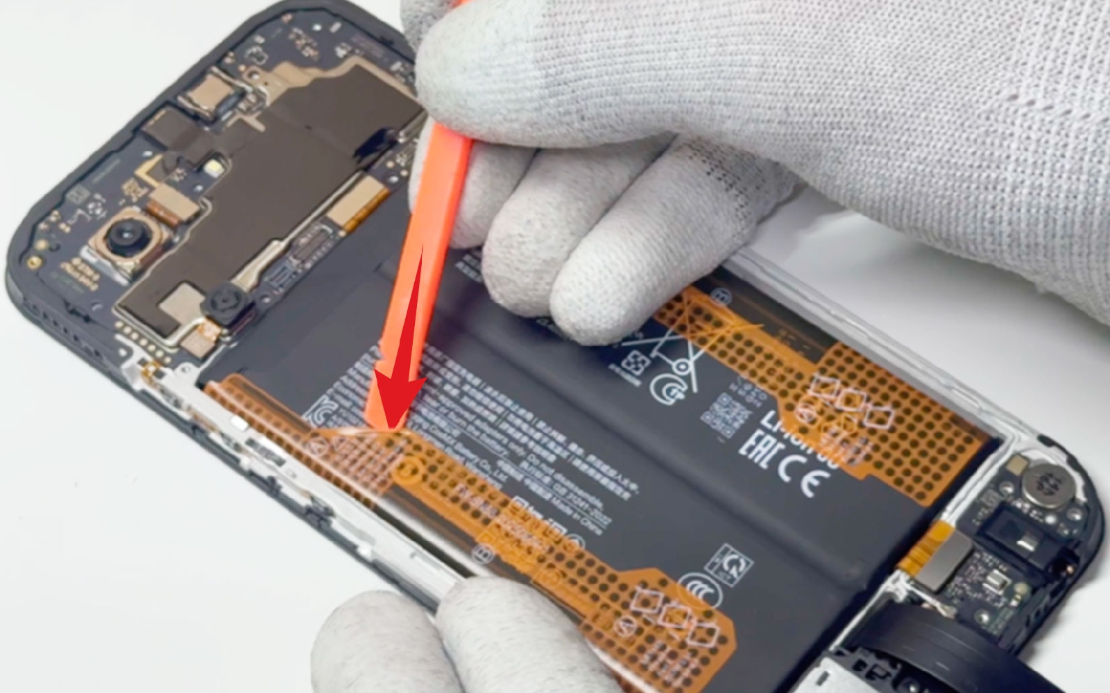 Comment changer la batterie sur Redmi 15C photo 3