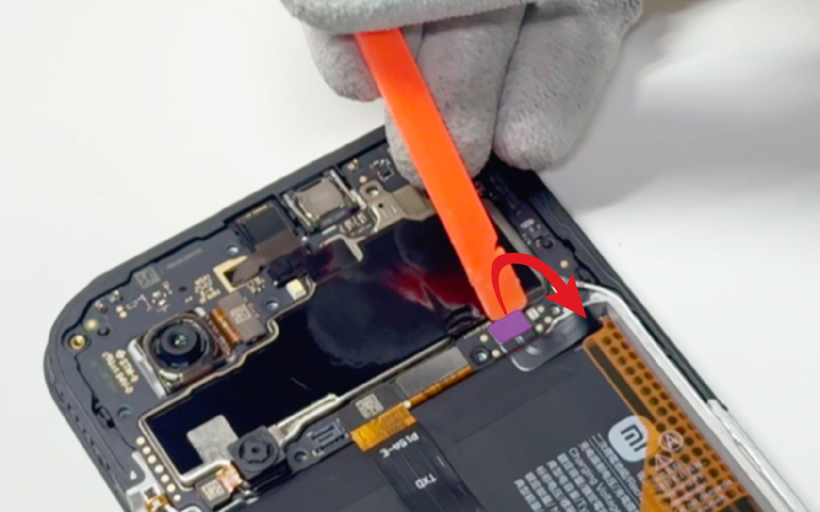 Comment changer la batterie sur Redmi 15C photo 3