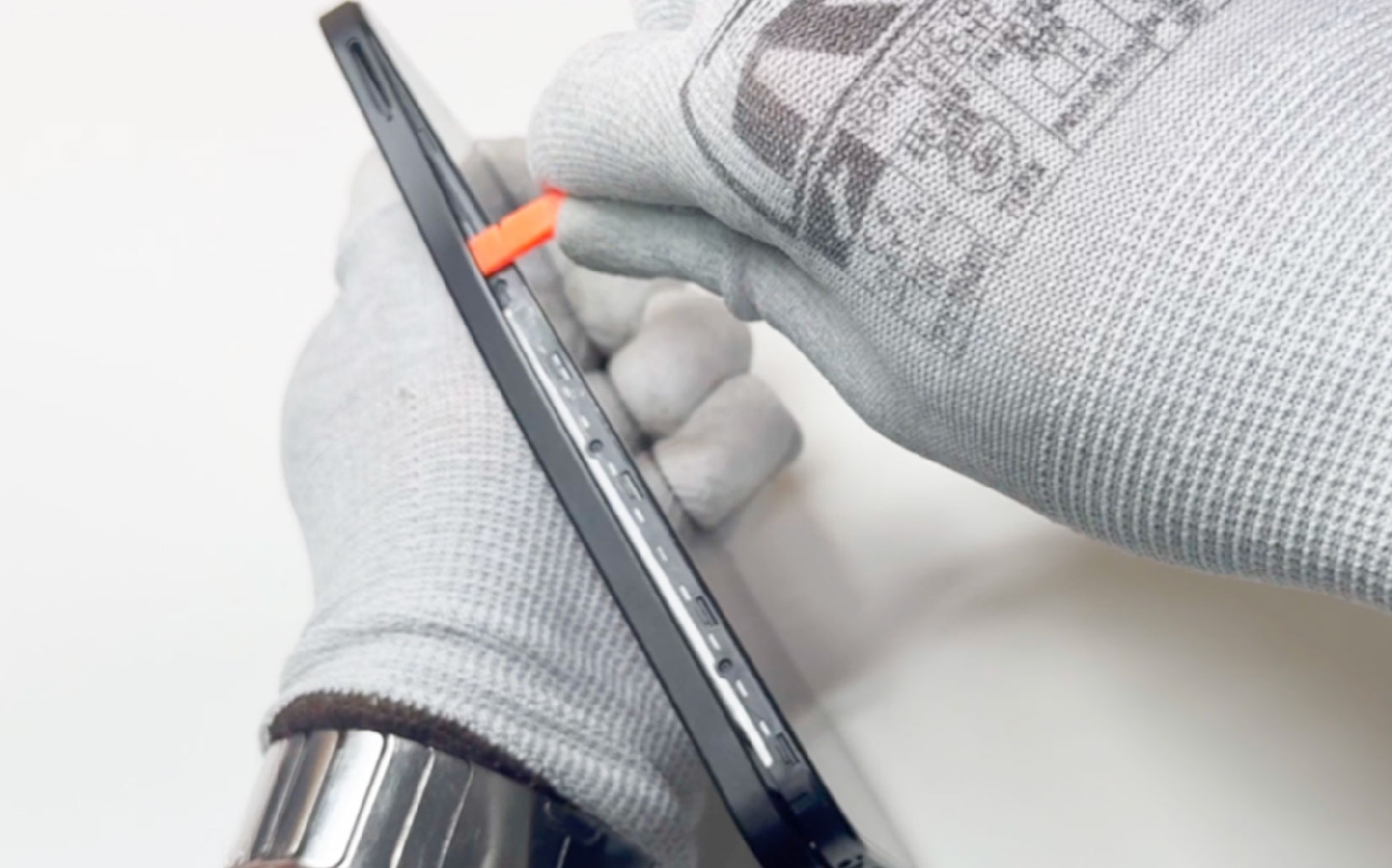 Comment changer la batterie sur Redmi 15C photo 4