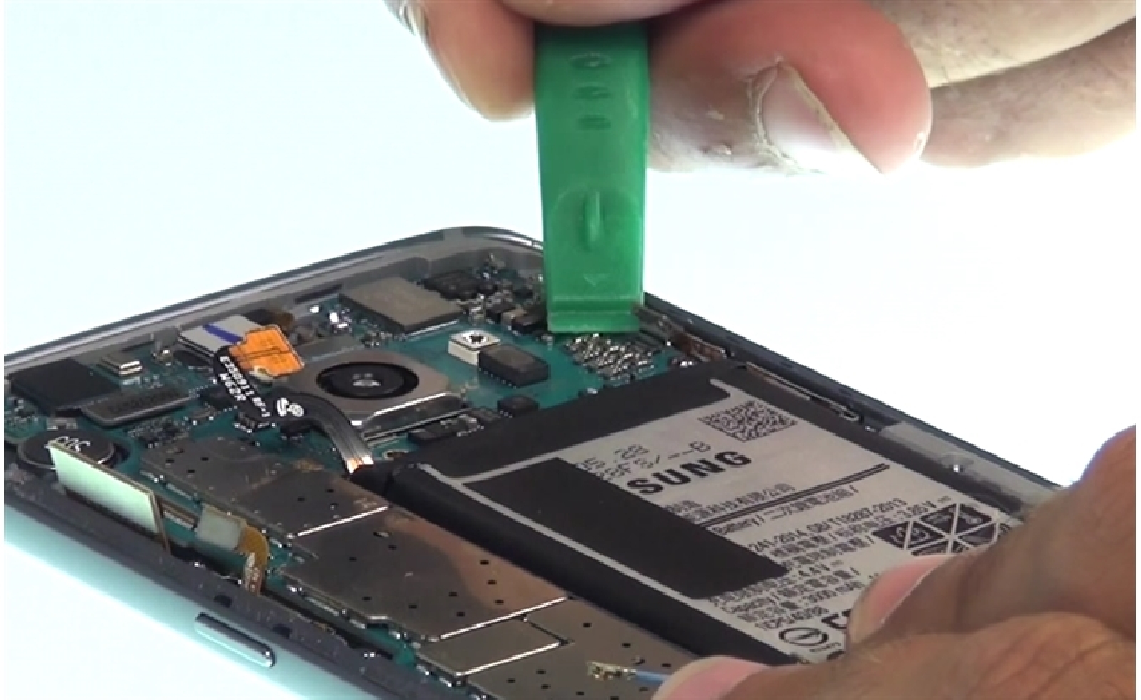 Changement du connecteur de charge sur Galaxy S7 photo 1