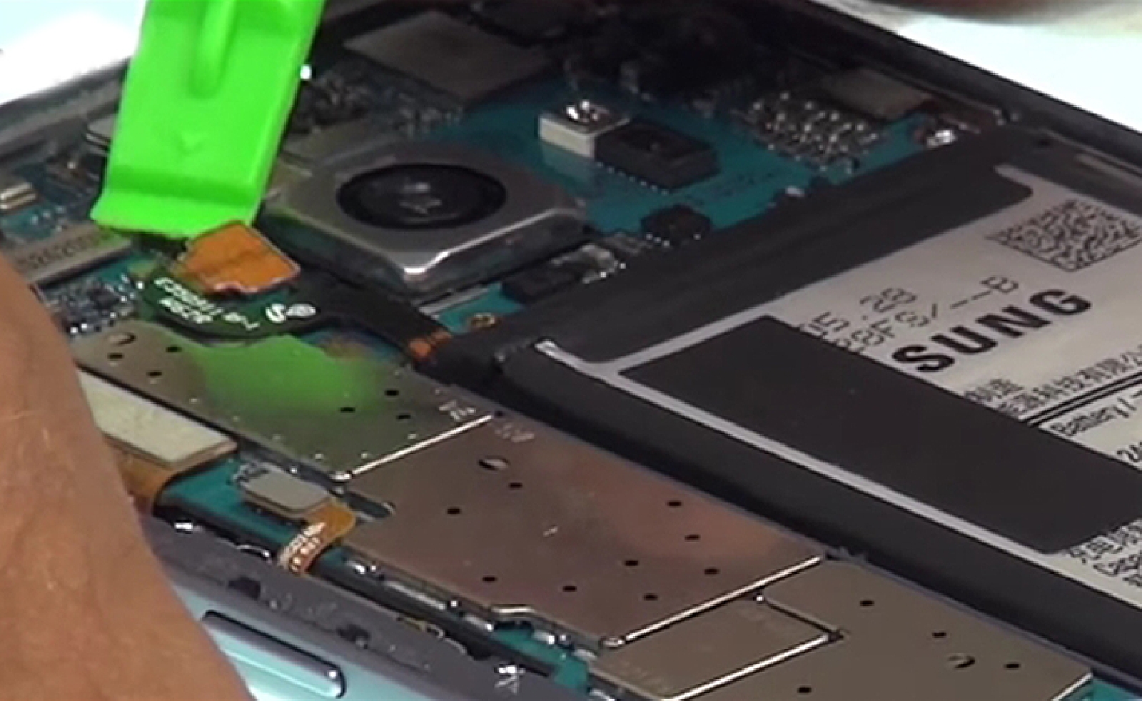 Changement du connecteur de charge sur Galaxy S7 photo 1