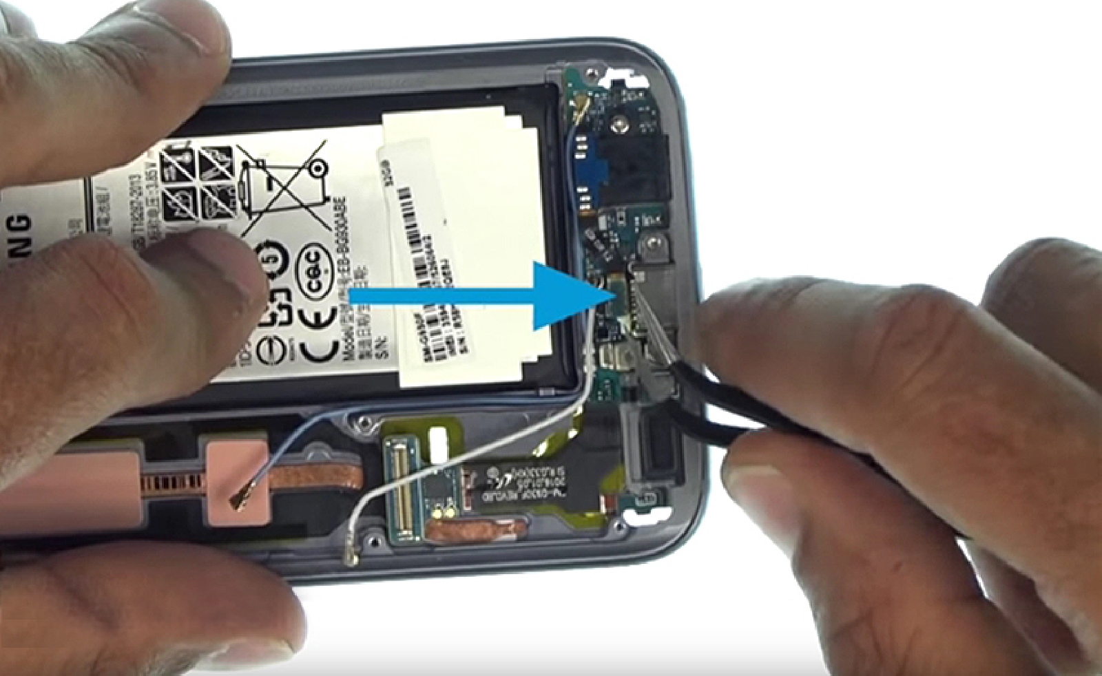 Changement du connecteur de charge sur Galaxy S7 photo 1