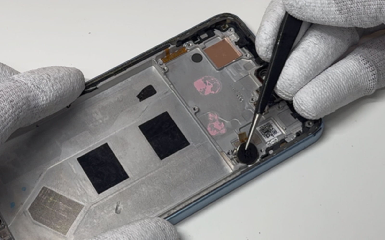 Comment changer le bloc écran  sur Redmi Note 13 (4G) photo 3