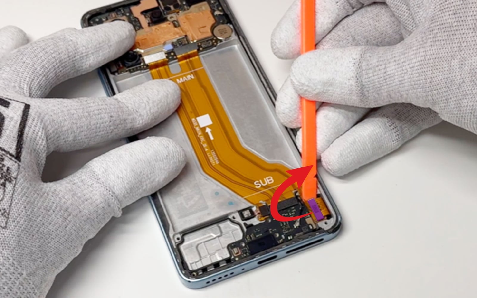 Comment changer le bloc écran  sur Redmi Note 13 (4G) photo 1