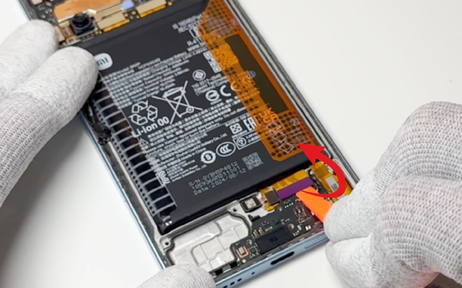 Comment changer le connecteur de charge sur Redmi Note 13 (4G) photo 1
