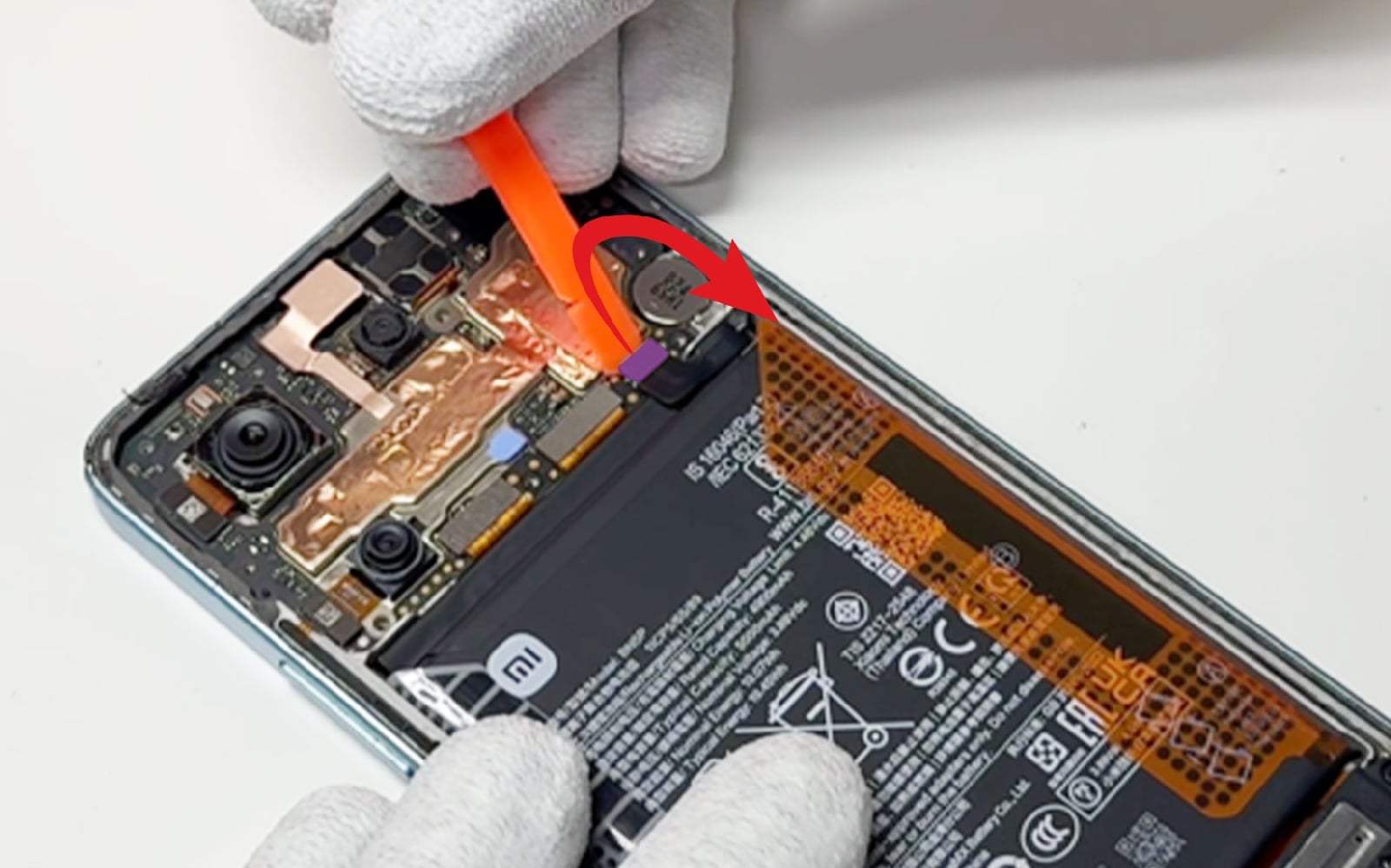 Comment changer le connecteur de charge sur Redmi Note 13 (4G) photo 1