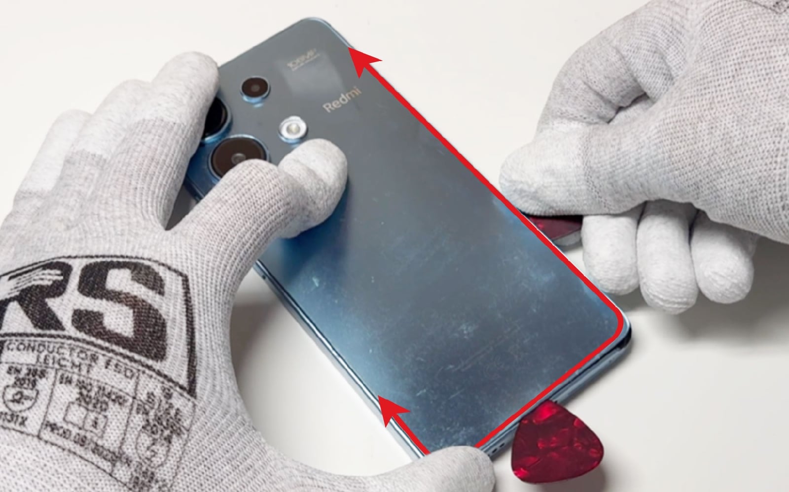 Comment changer le connecteur de charge sur Redmi Note 13 (4G) photo 3