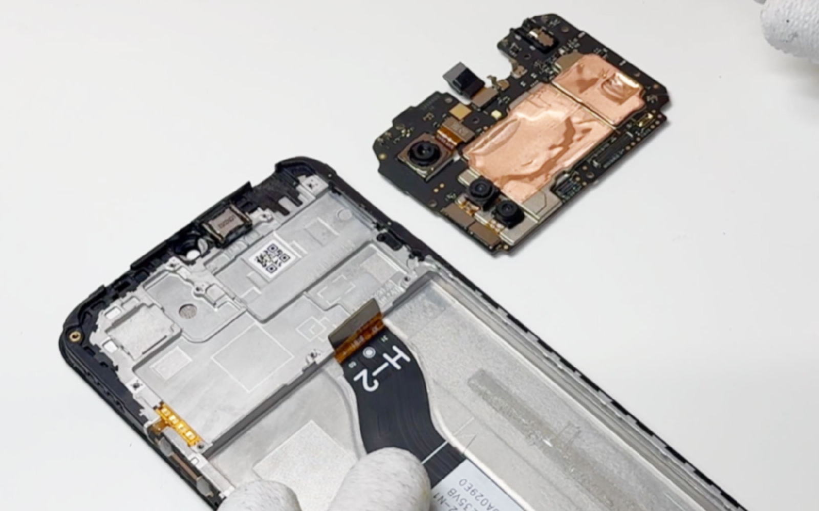 Comment changer le bloc écran sur Redmi 13C photo 2