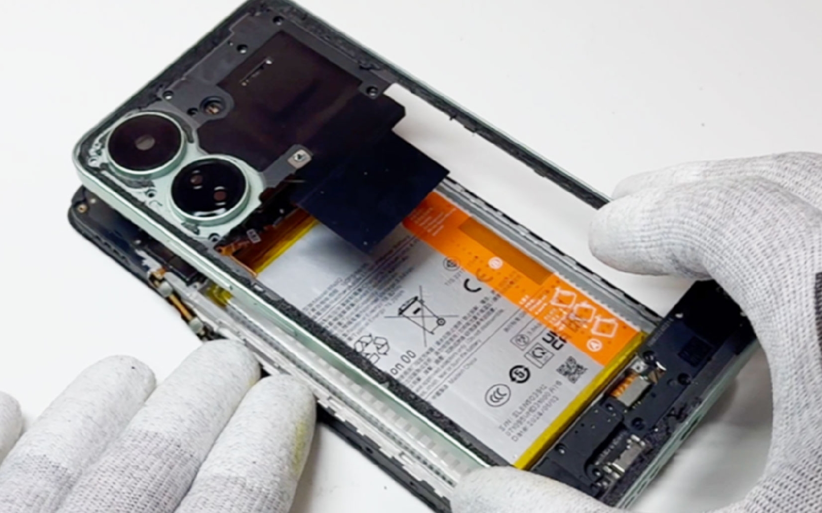 Comment changer le connecteur de charge sur Redmi 13C photo 1