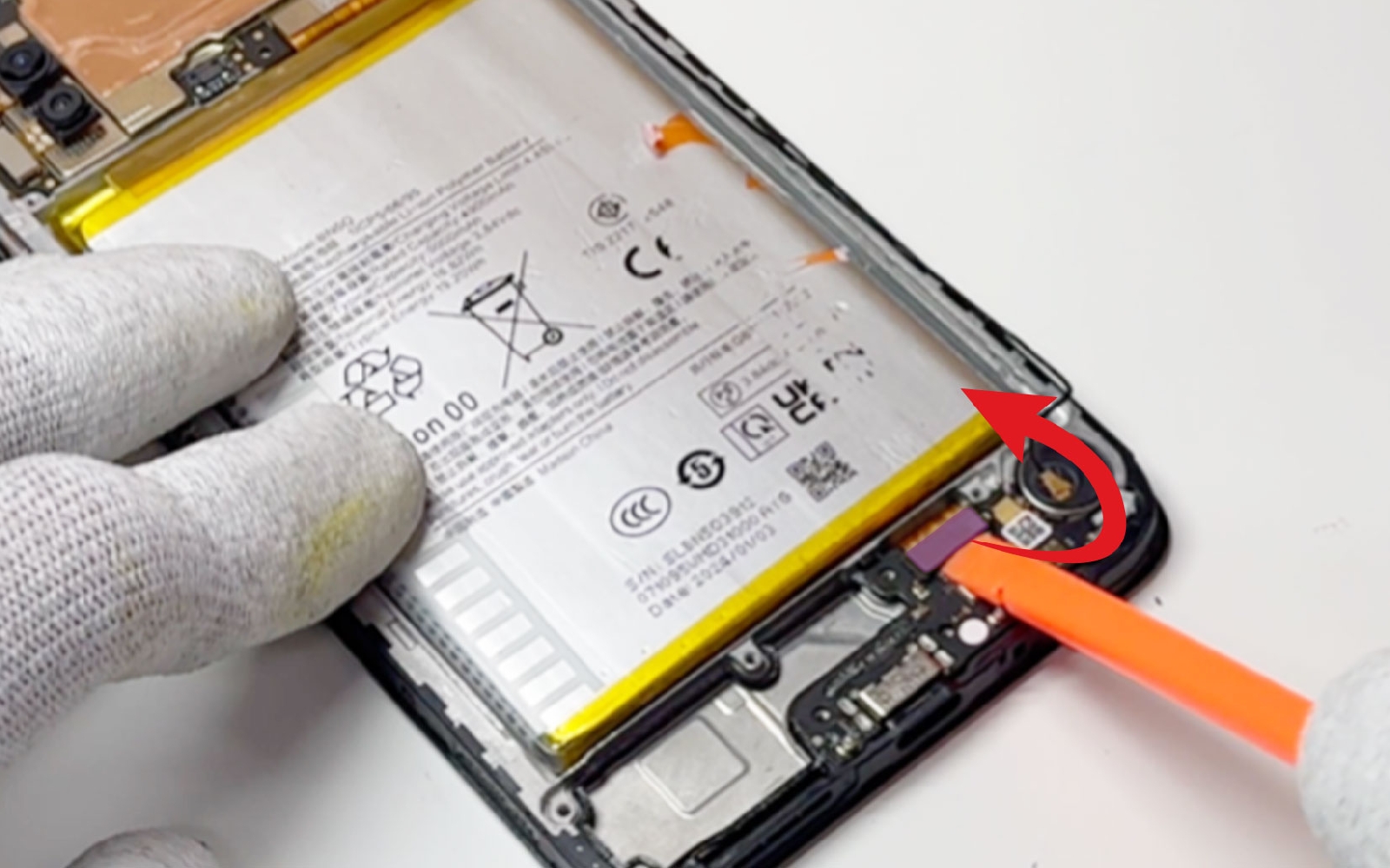 Comment changer le connecteur de charge sur Redmi 13C photo 3