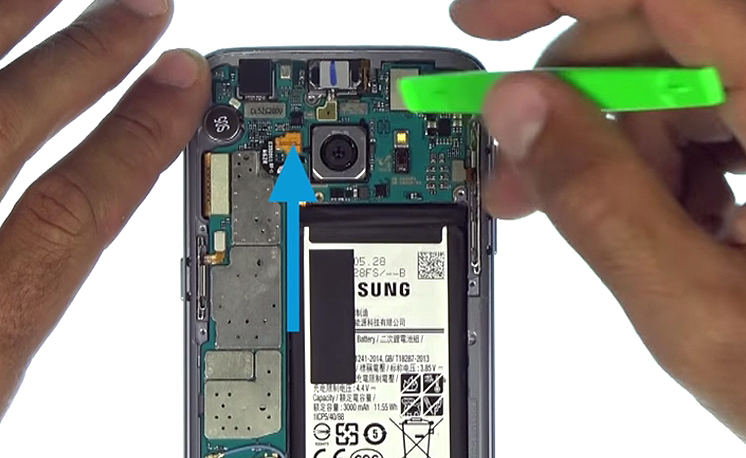Changement de batterie sur Galaxy S7 photo 1
