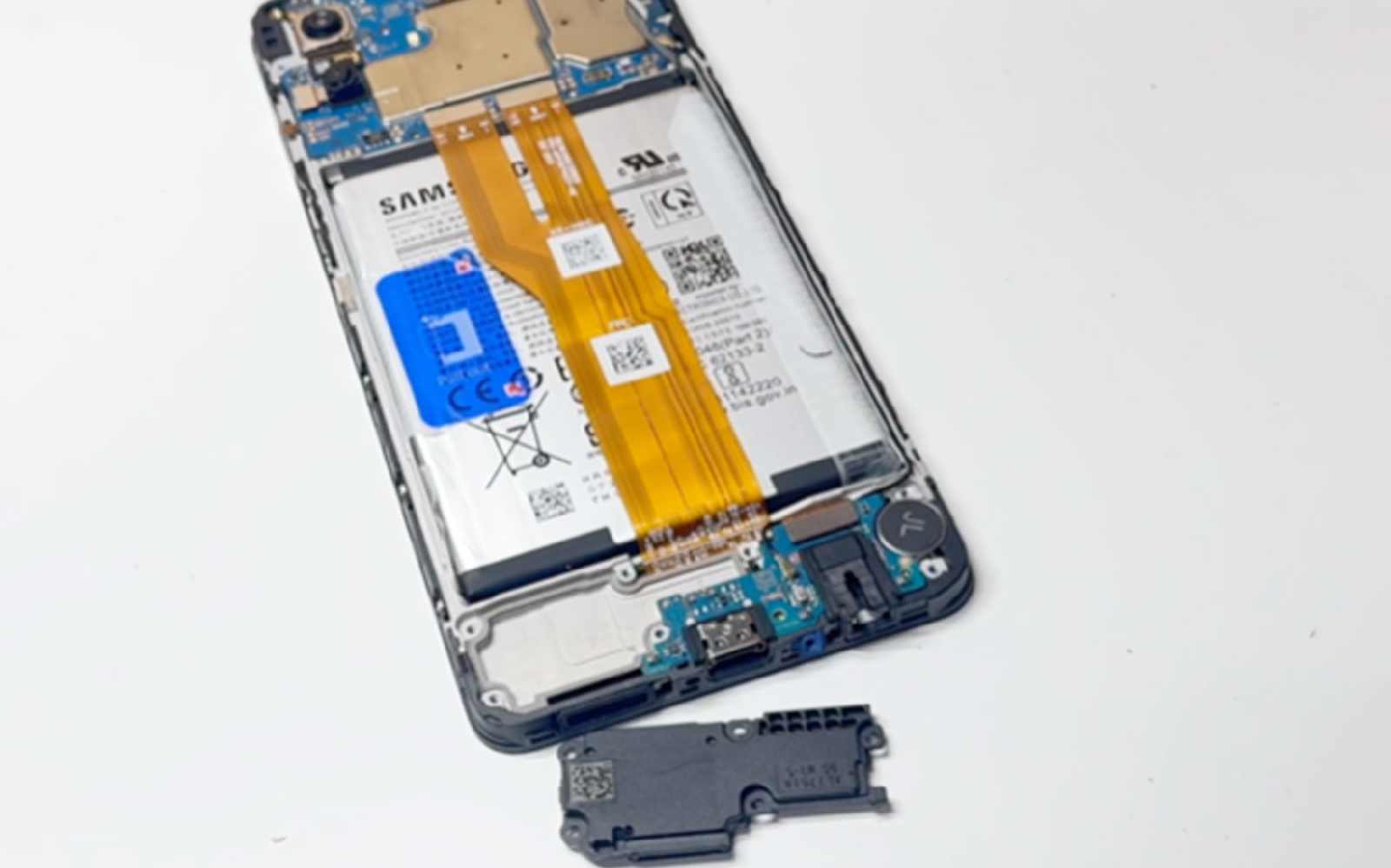 Comment changer le connecteur de charge sur Galaxy A07 4G photo 2