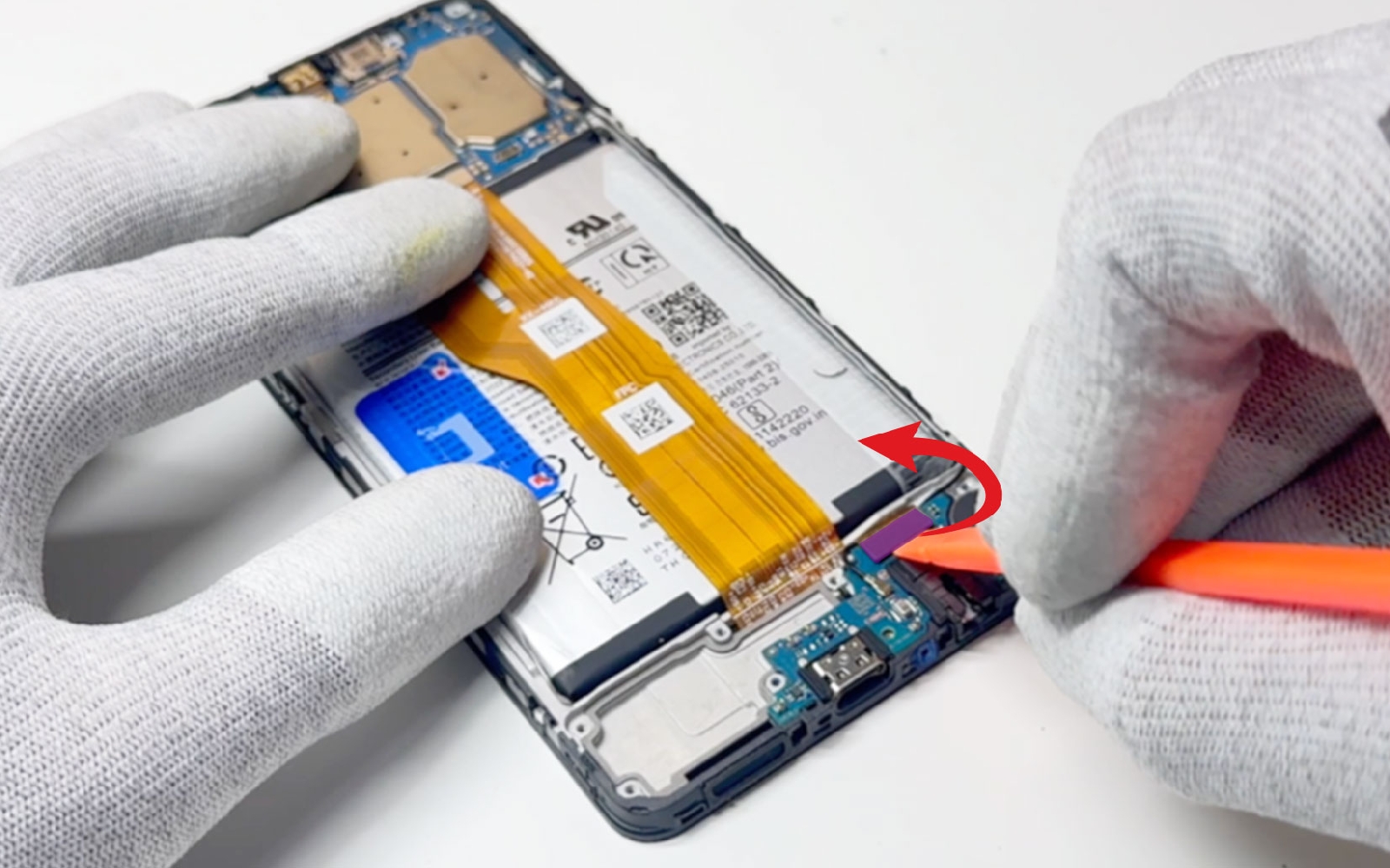 Comment changer le connecteur de charge sur Galaxy A07 4G photo 1