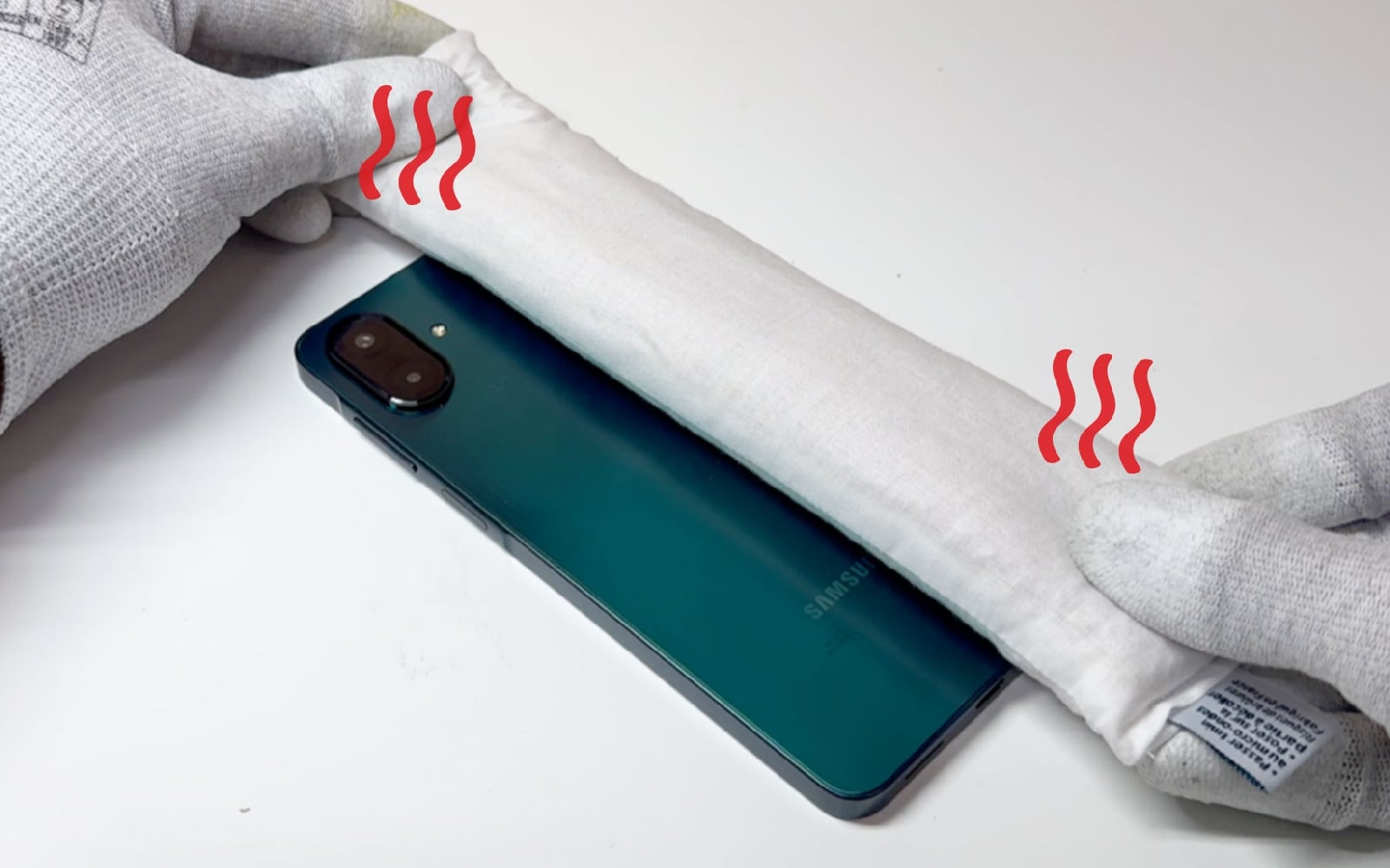 Comment changer la vitre arrière sur Galaxy A07 4G photo 1