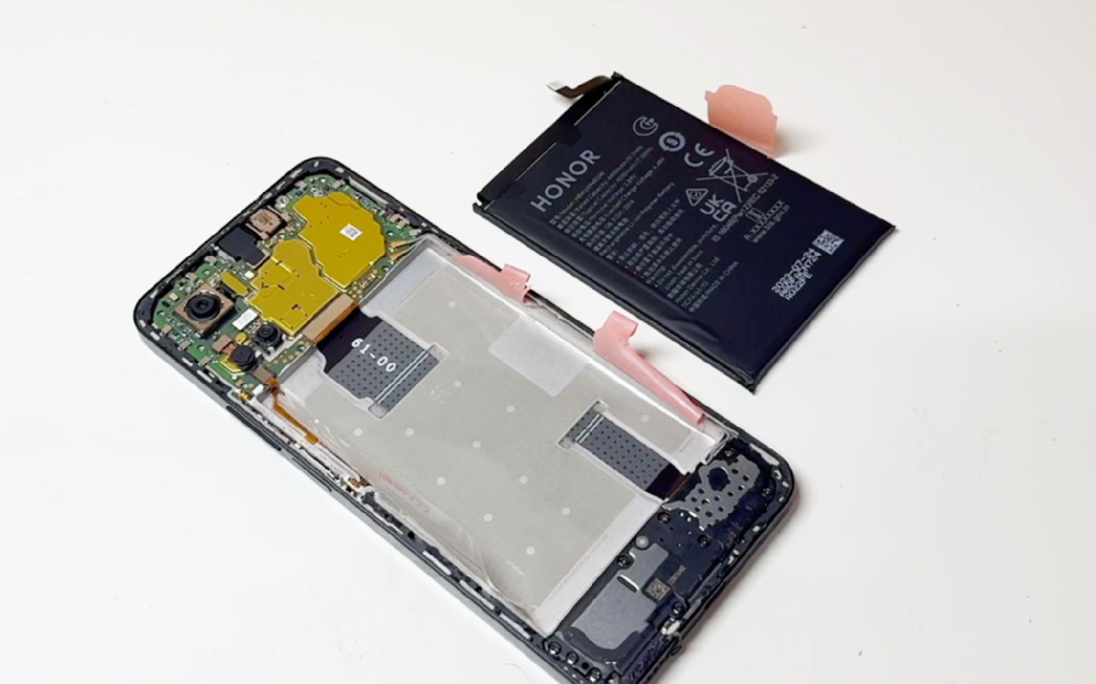 Comment changer la batterie sur Honor 90 Lite photo 2