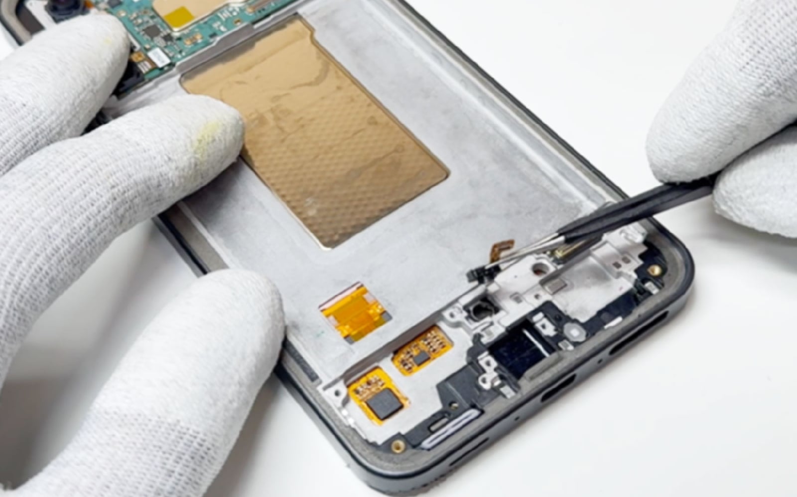 Comment changer le bloc écran sur Galaxy A36 photo 1