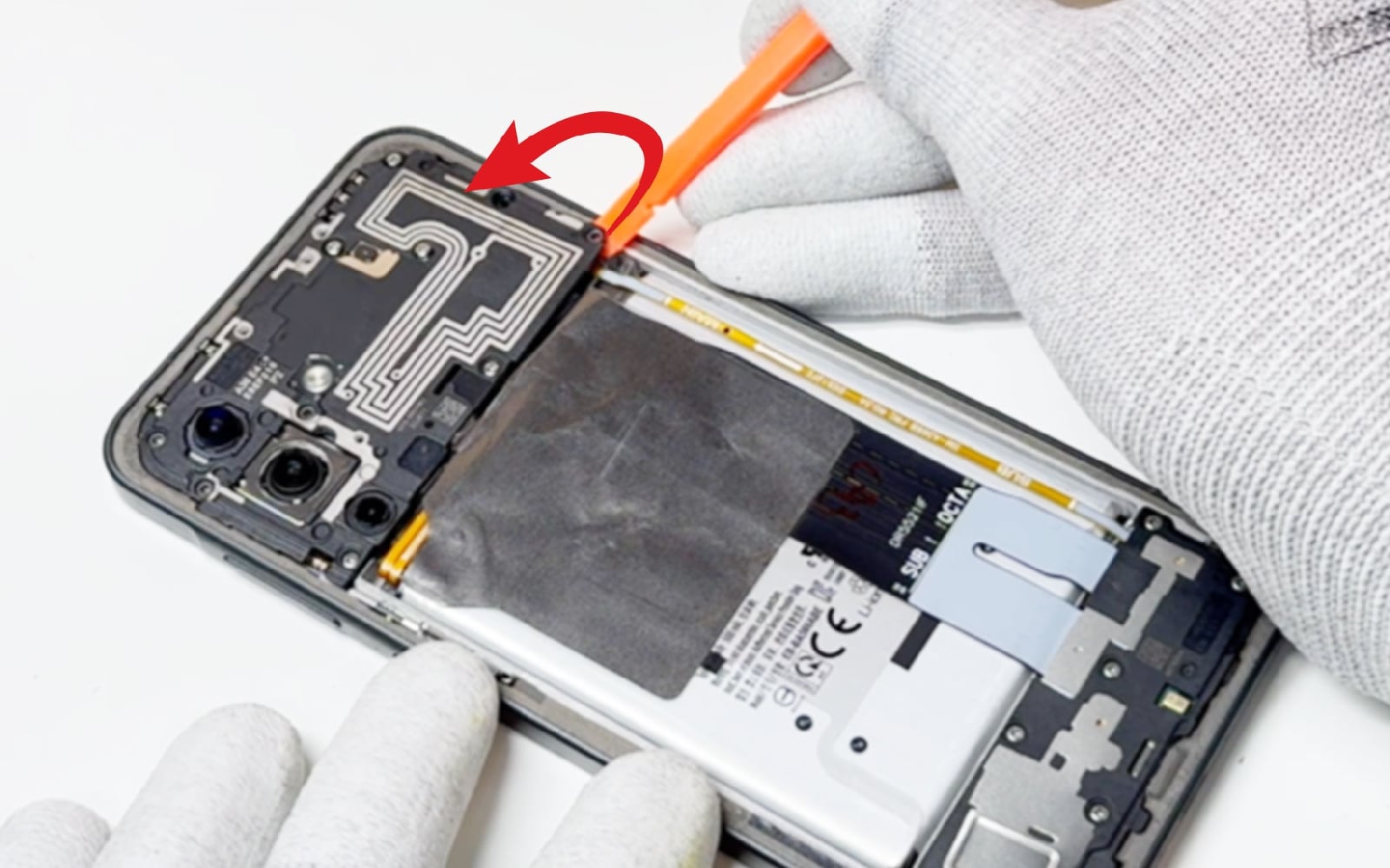 Comment changer la batterie sur Galaxy A36 (5G) photo 2