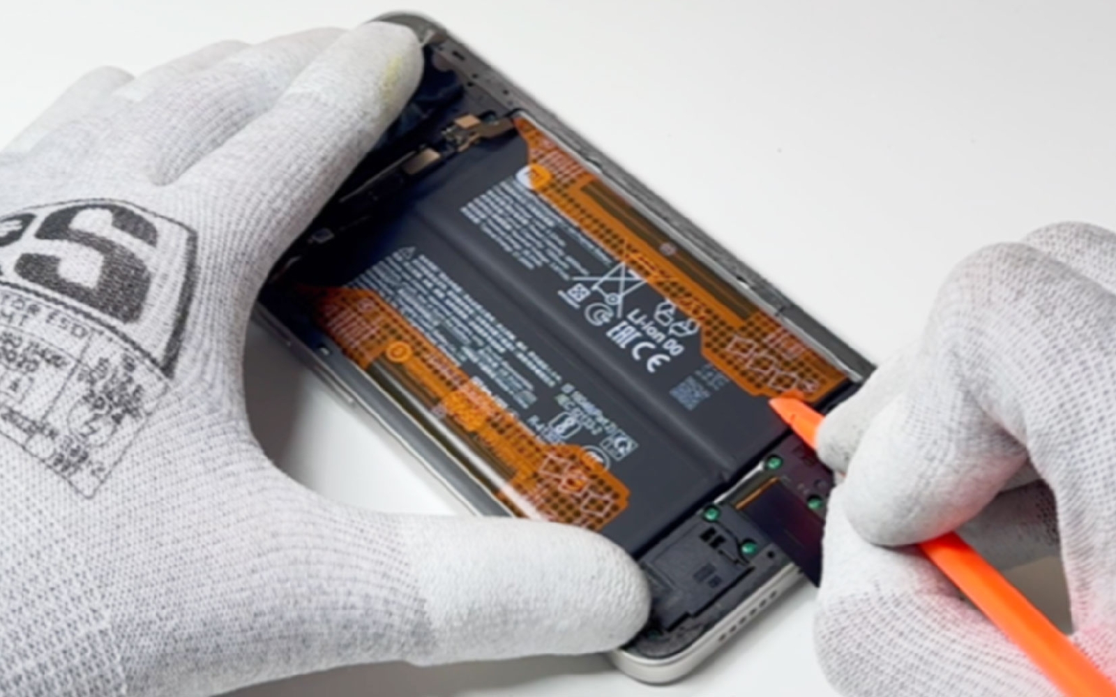 Comment changer la batterie sur Redmi 15 photo 1