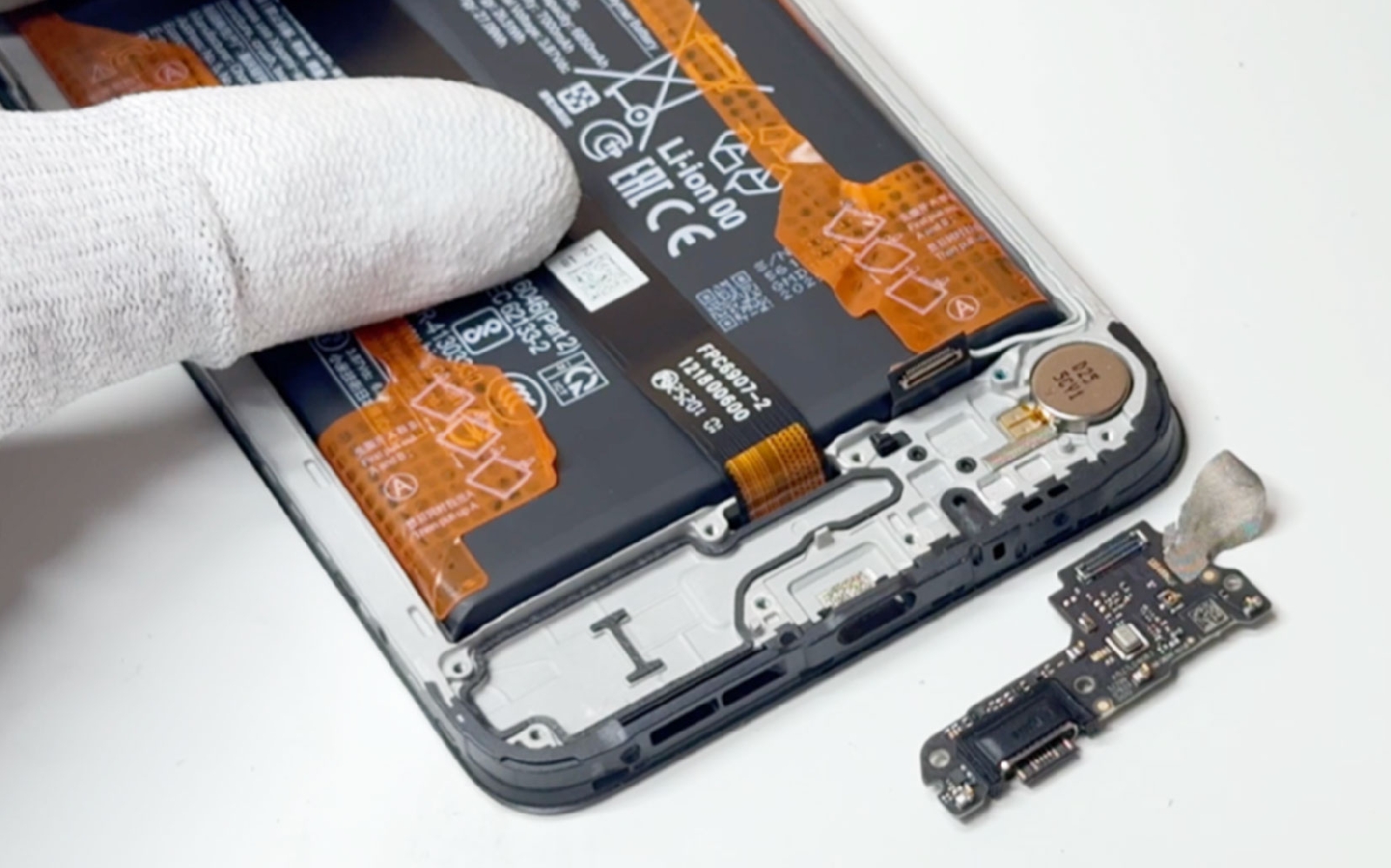 Comment changer le connecteur de charge sur Redmi 15 photo 3