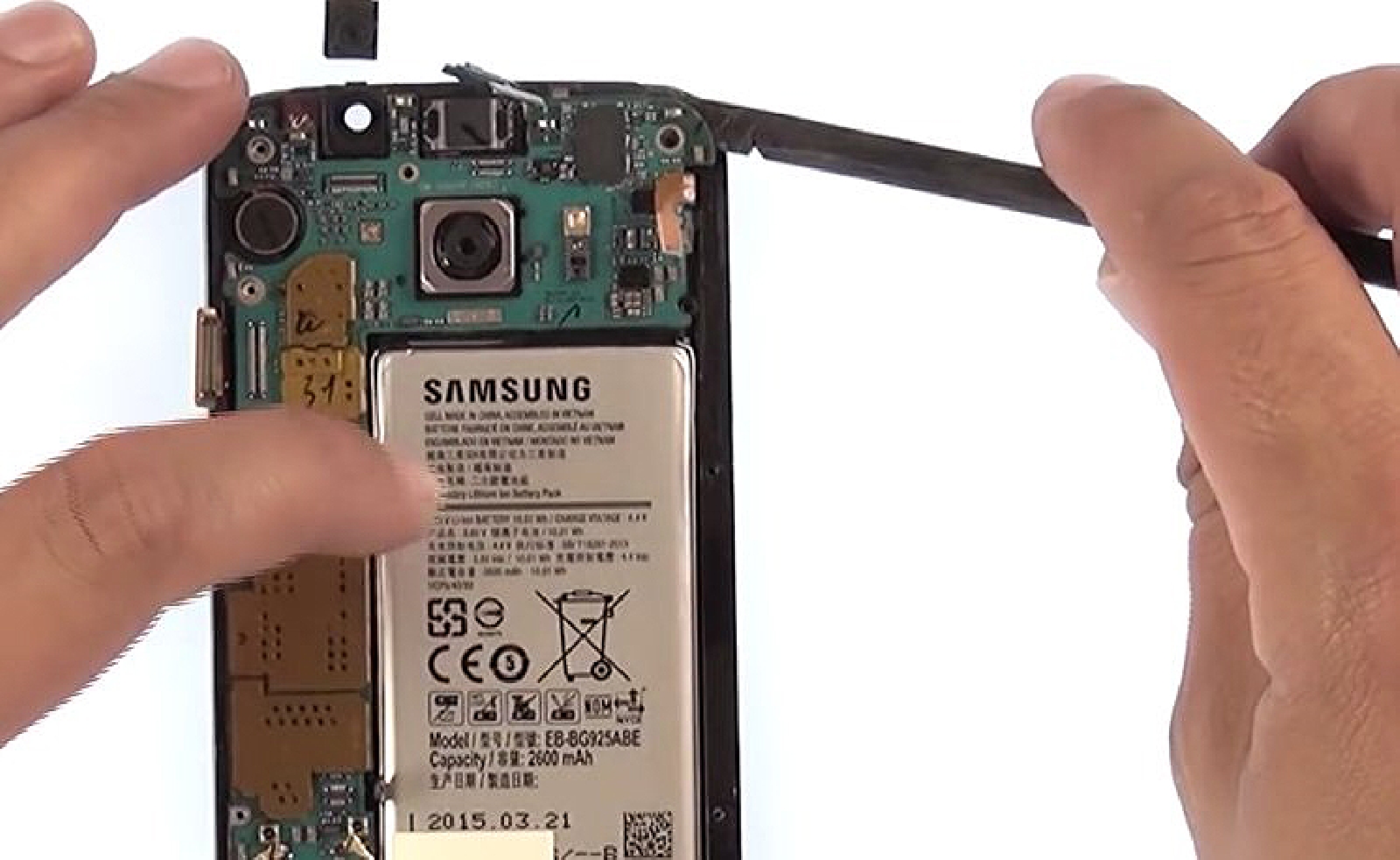 Changement d'écran (vitre+Amoled) sur Galaxy S6 Edge photo 1