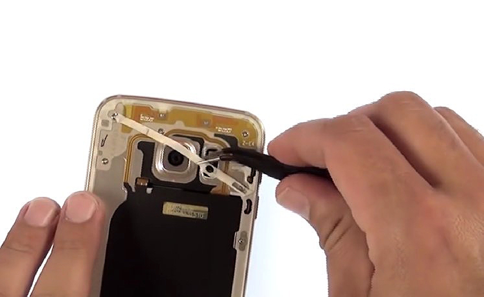 Changement de batterie sur Galaxy S6 Edge photo 2