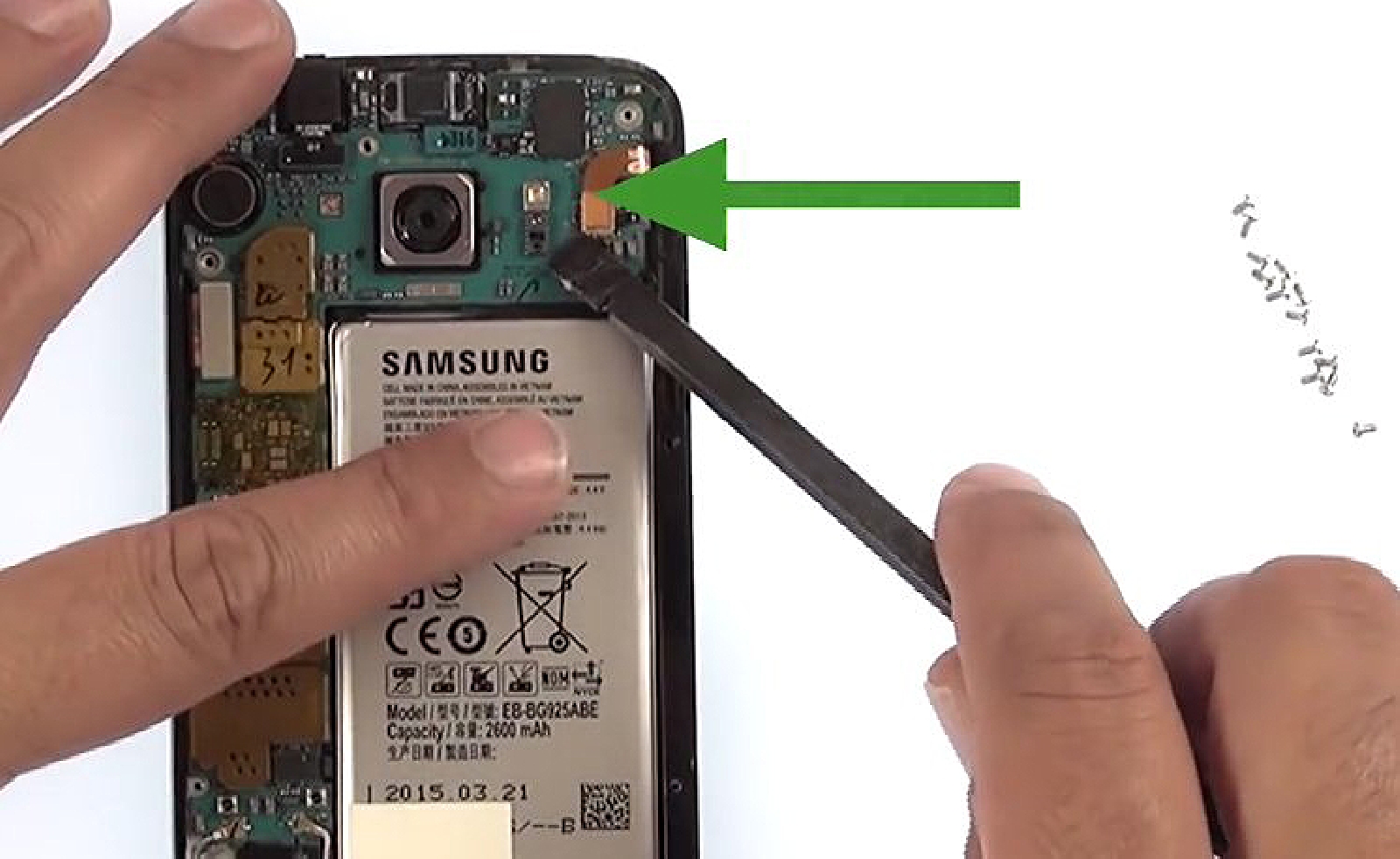 Changement de batterie sur Galaxy S6 Edge photo 1