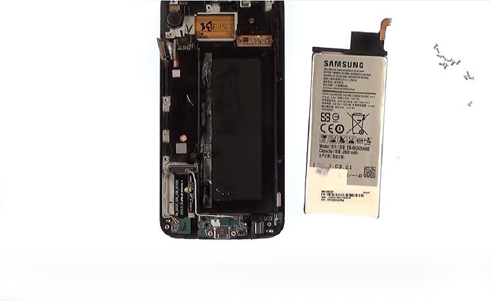 Changement de batterie sur Galaxy S6 Edge photo 4