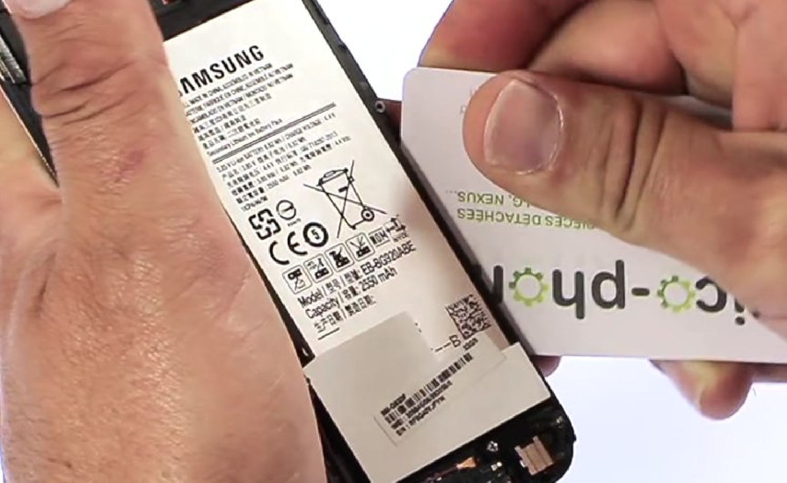 Changement de batterie sur Galaxy S6 photo 2