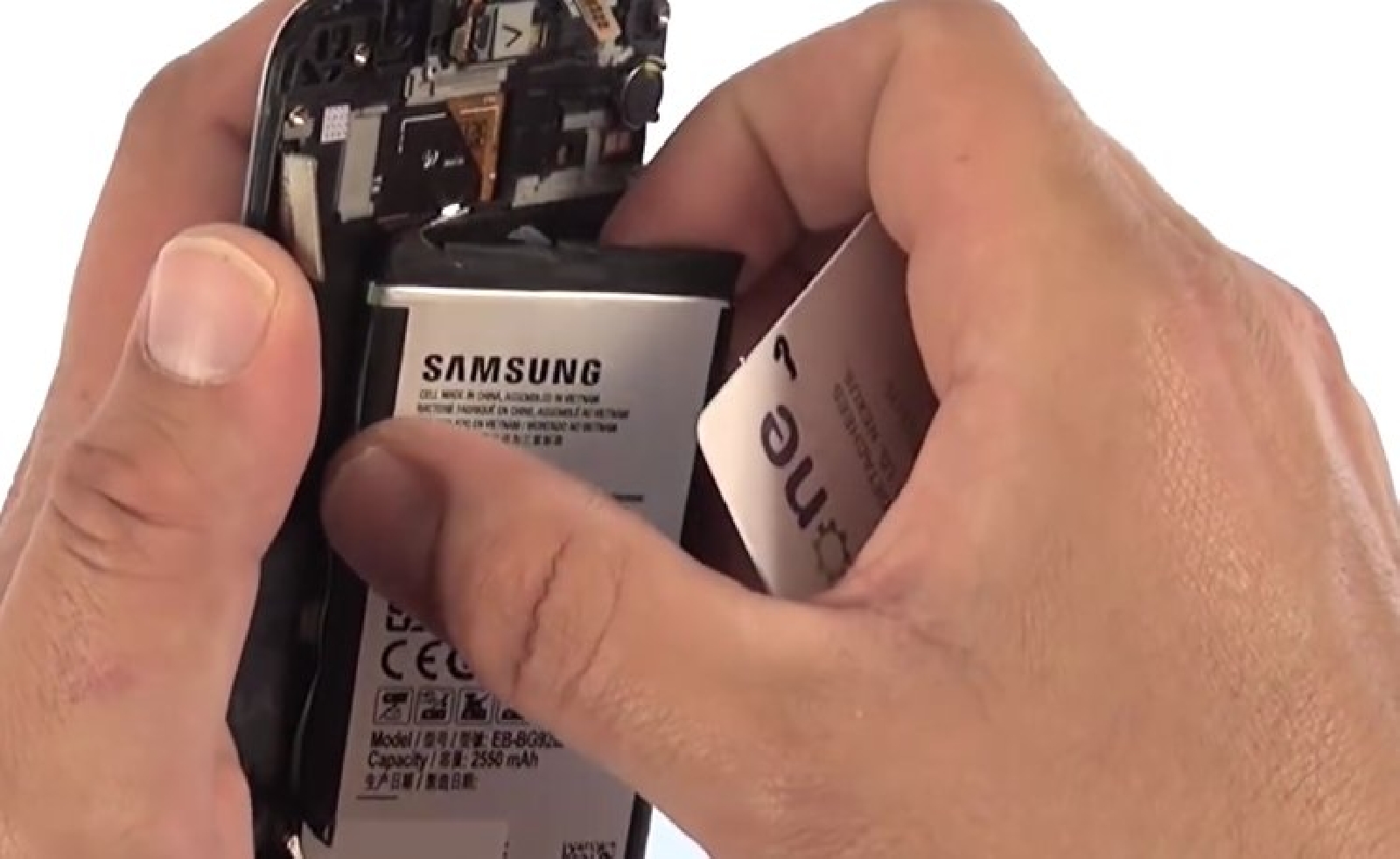 Changement de batterie sur Galaxy S6 photo 3