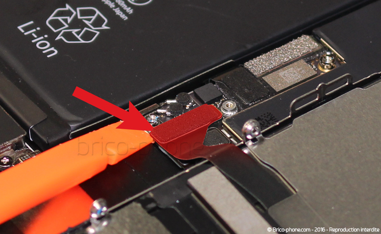 Changement d'écran (vitre+LCD) sans éléments prémontés sur iPhone 7 photo 1