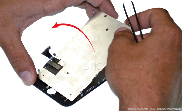 Changement d'écran (vitre+LCD) sans éléments prémontés sur iPhone 7 photo 1