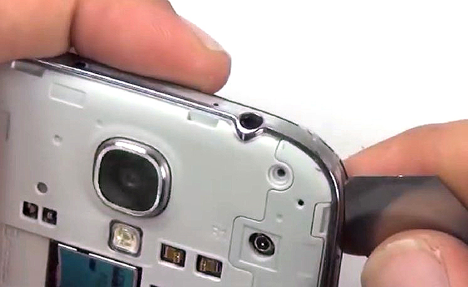 Changement d'écran (vitre+AMOLED) sur Galaxy S4 photo 2