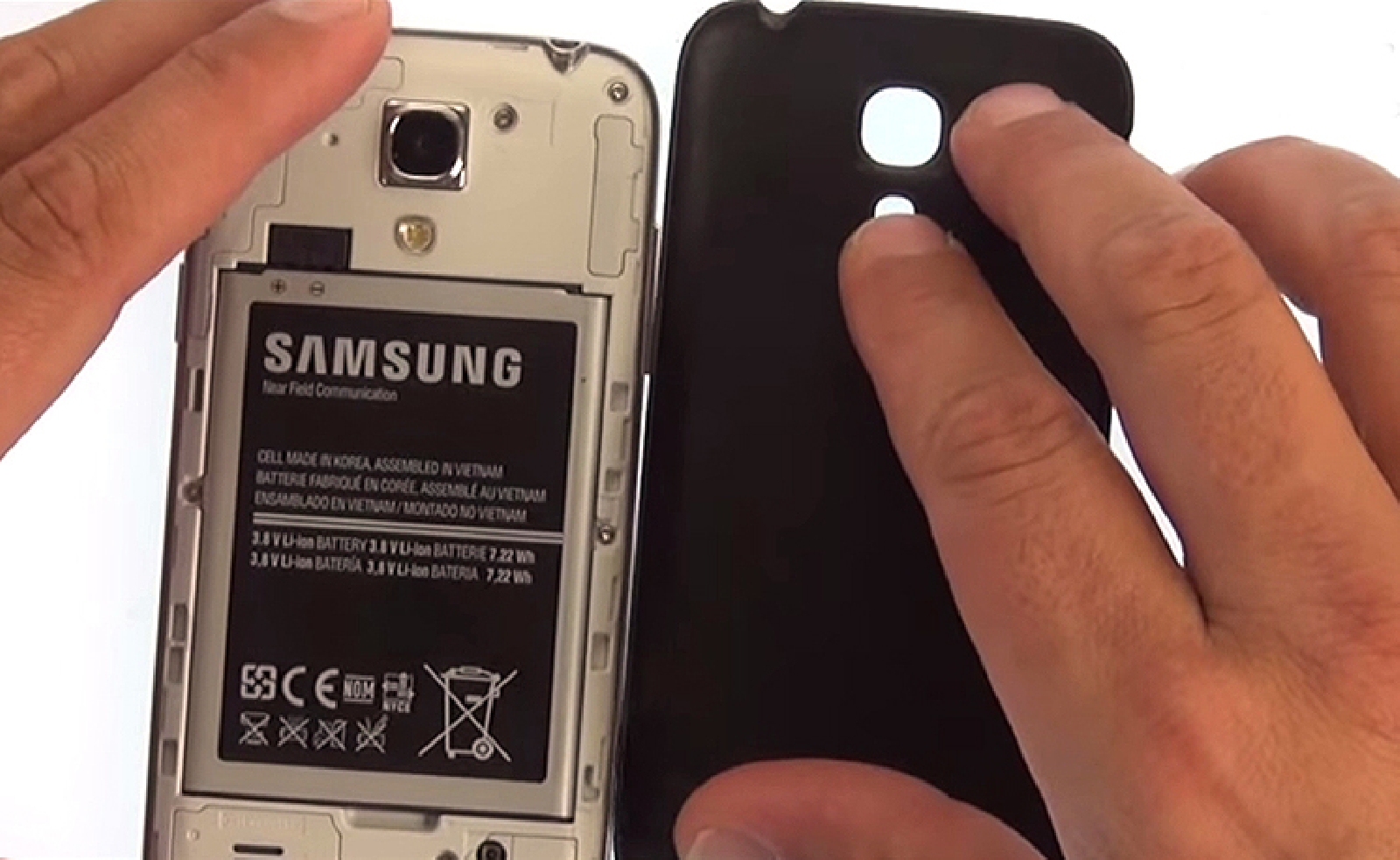 Changement d'écran (vitre+AMOLED) sur Galaxy S4 Mini photo 2