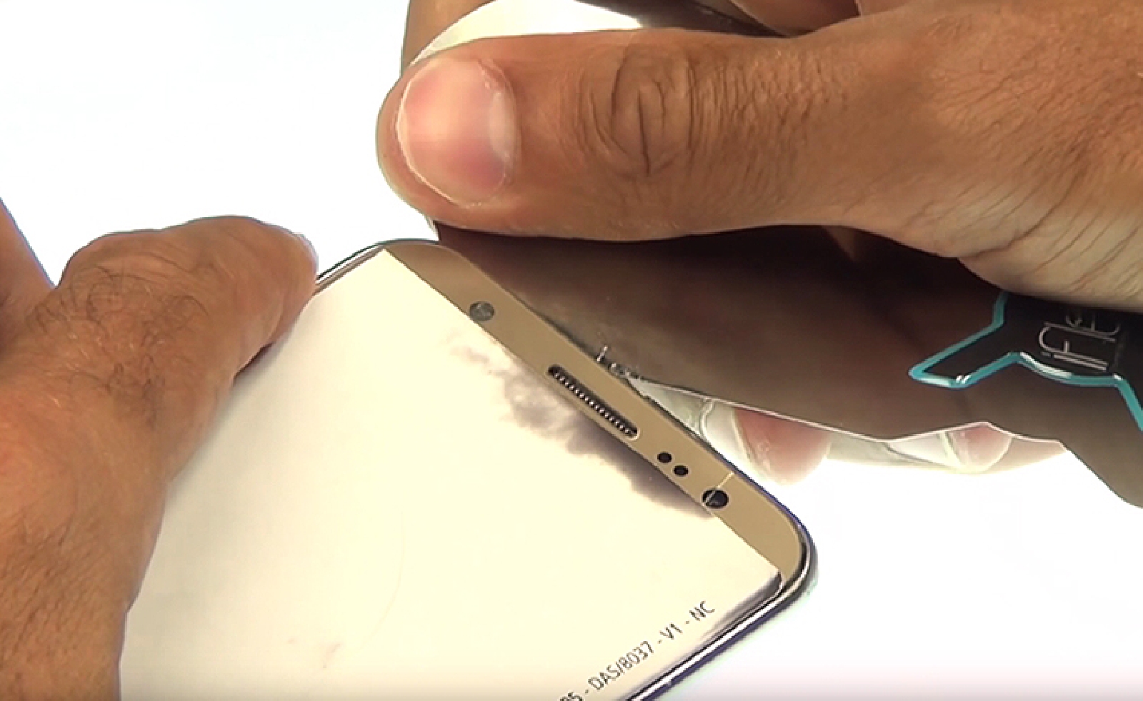 Changement d'écran (vitre+AMOLED) sur Galaxy J5 photo 3