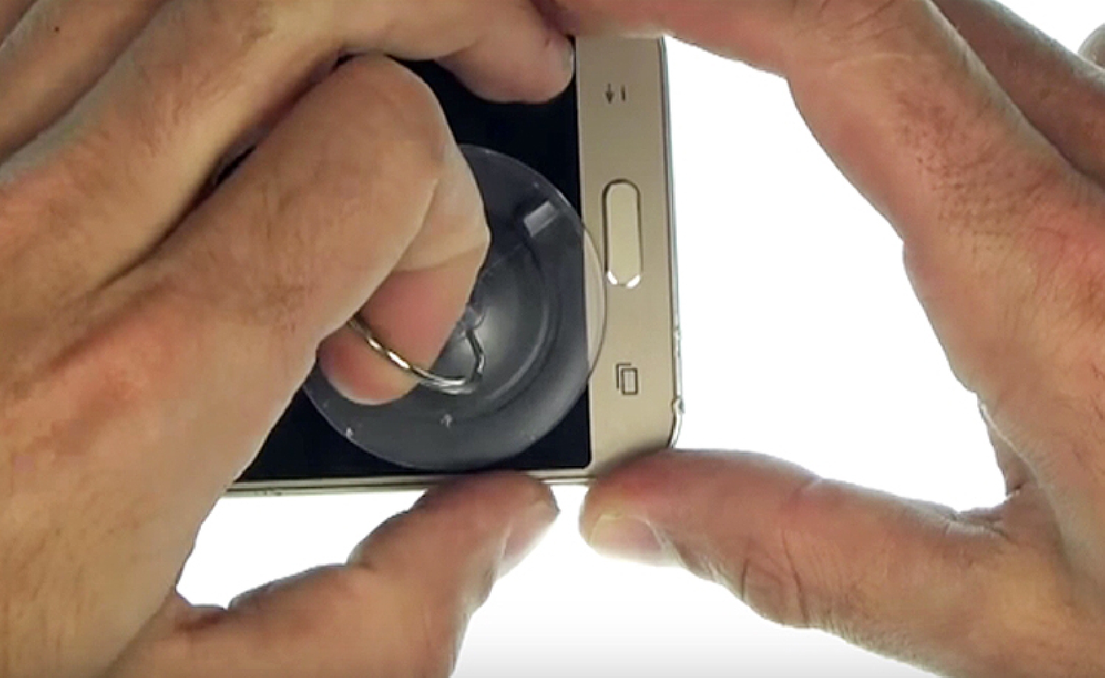 Changement d'écran (vitre+AMOLED) sur Galaxy J3 2016 photo 1