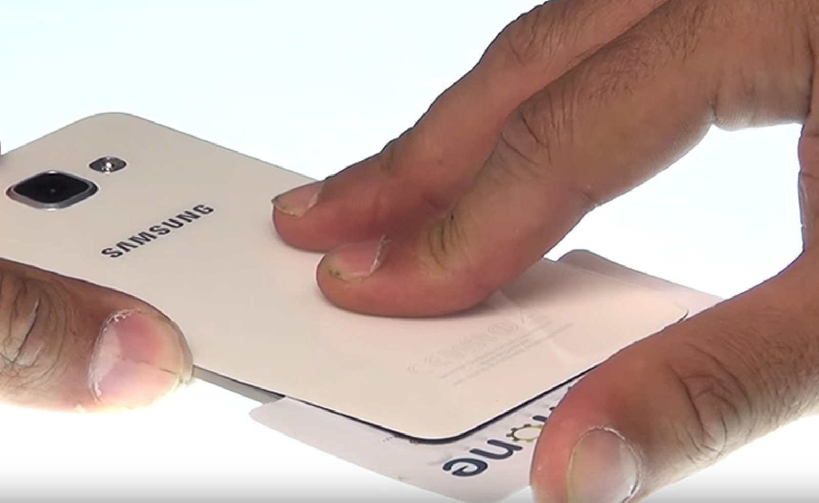 Changement d'écran (vitre+Amoled) sur Galaxy A5 2016 photo 3