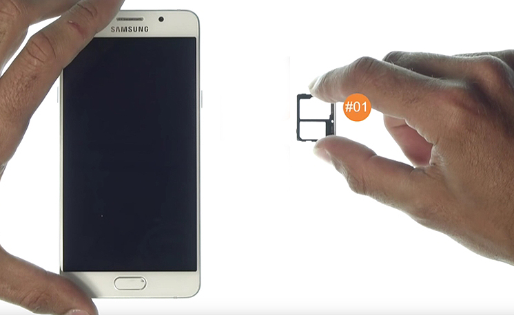 Changement de vitre arrière sur Galaxy A3 2016 photo 1