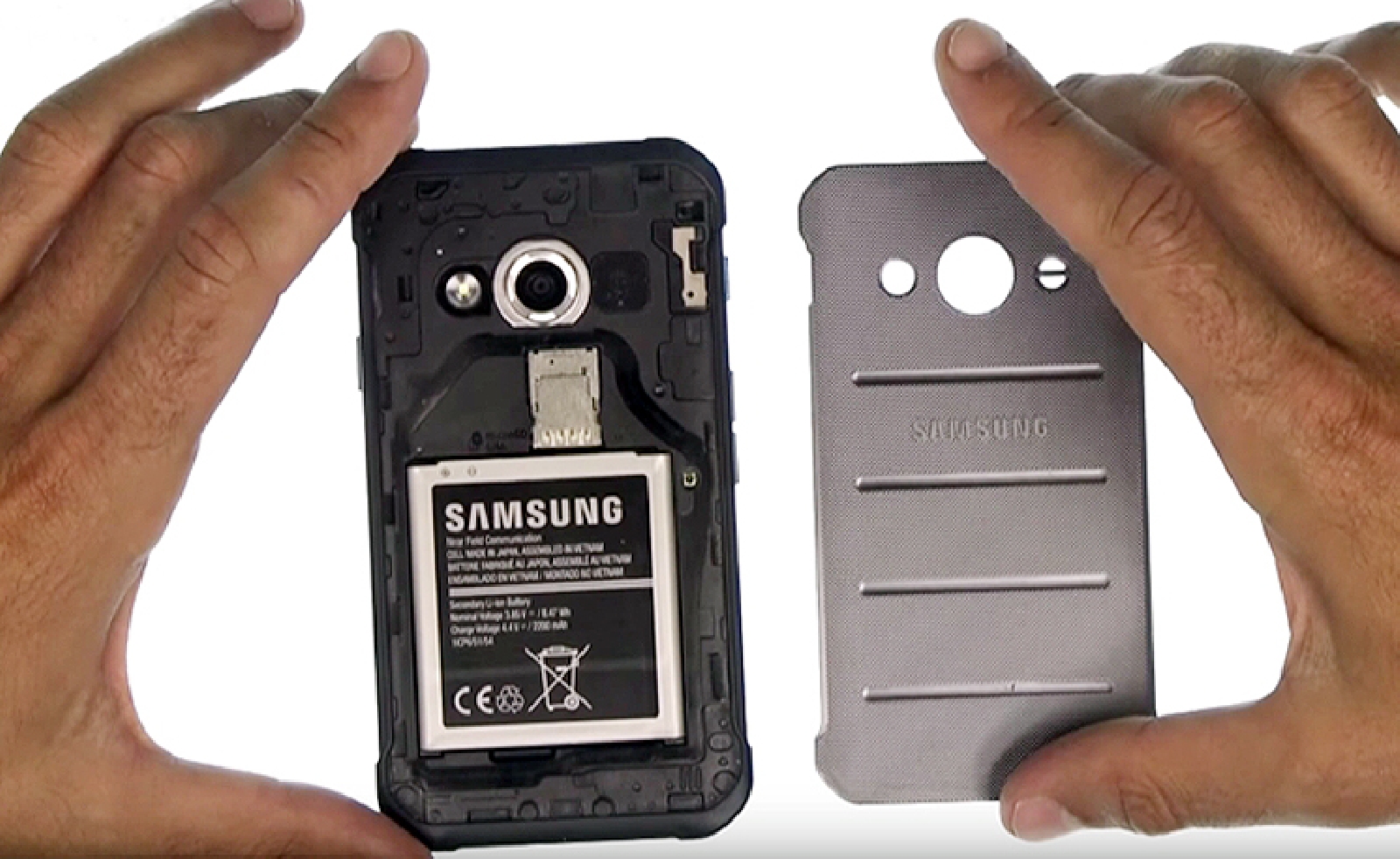 Changement d'écran (vitre+LCD) sur Galaxy Xcover 3 photo 2