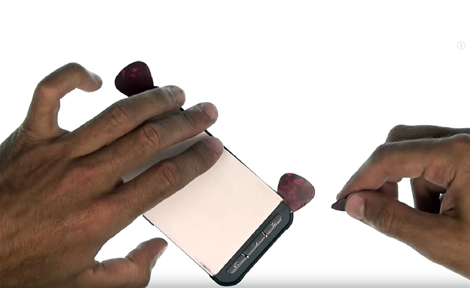 Changement d'écran (vitre+LCD) sur Galaxy Xcover 3 photo 1