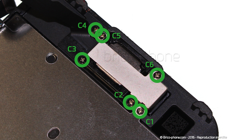 Changement d'écran (vitre+LCD) sans éléments prémontés en gardant l'étanchéité sur iPhone 7 photo 1
