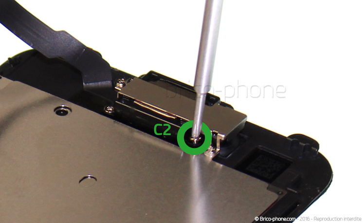 Changement d'écran (vitre+LCD) sans éléments prémontés en gardant l'étanchéité sur iPhone 7 photo 2