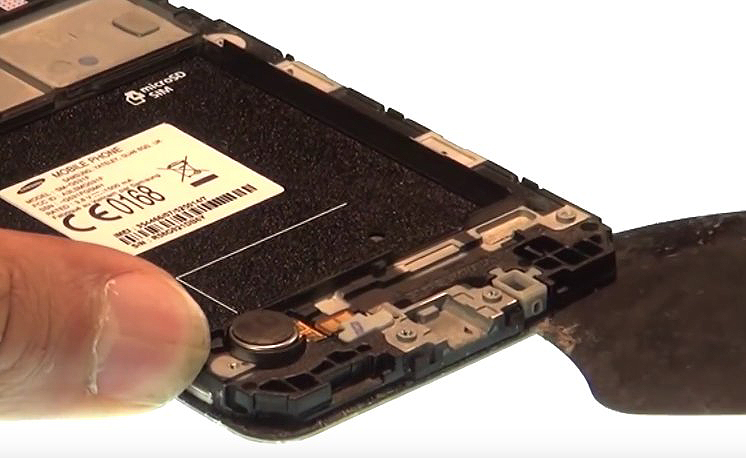 Changement de vitre tactile sur Galaxy Grand Prime photo 1